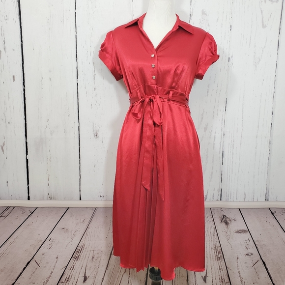 GNW Dresses & Skirts - 🌺3/$20 GNW Red Midi Dress